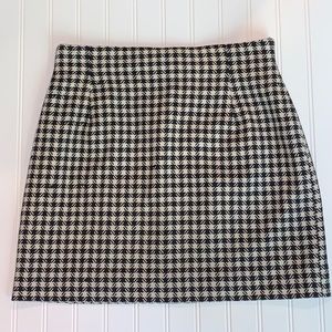Classic checkered wool black & ivory skirt 14P